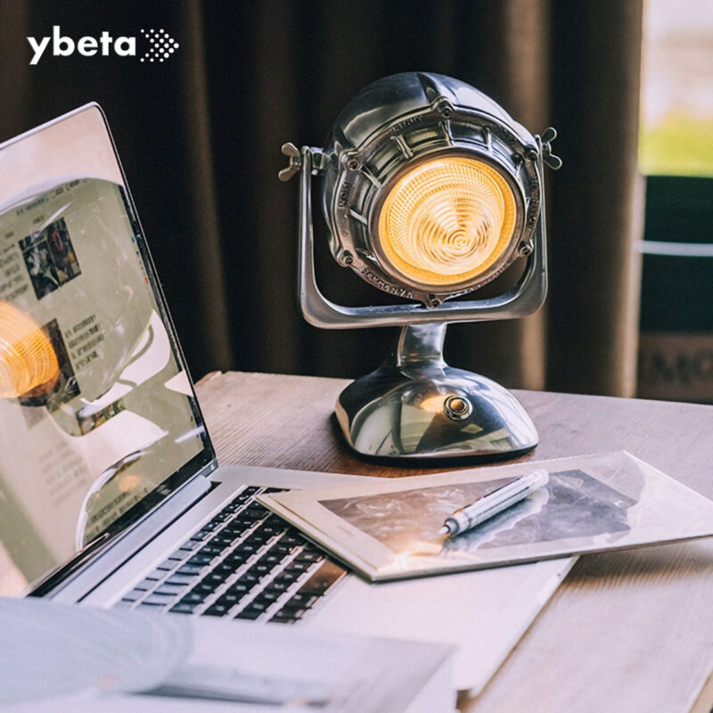 Vintage Engine Table Lamp – Touch Dimming, Adjustable Color Temp, Rechargeable LED